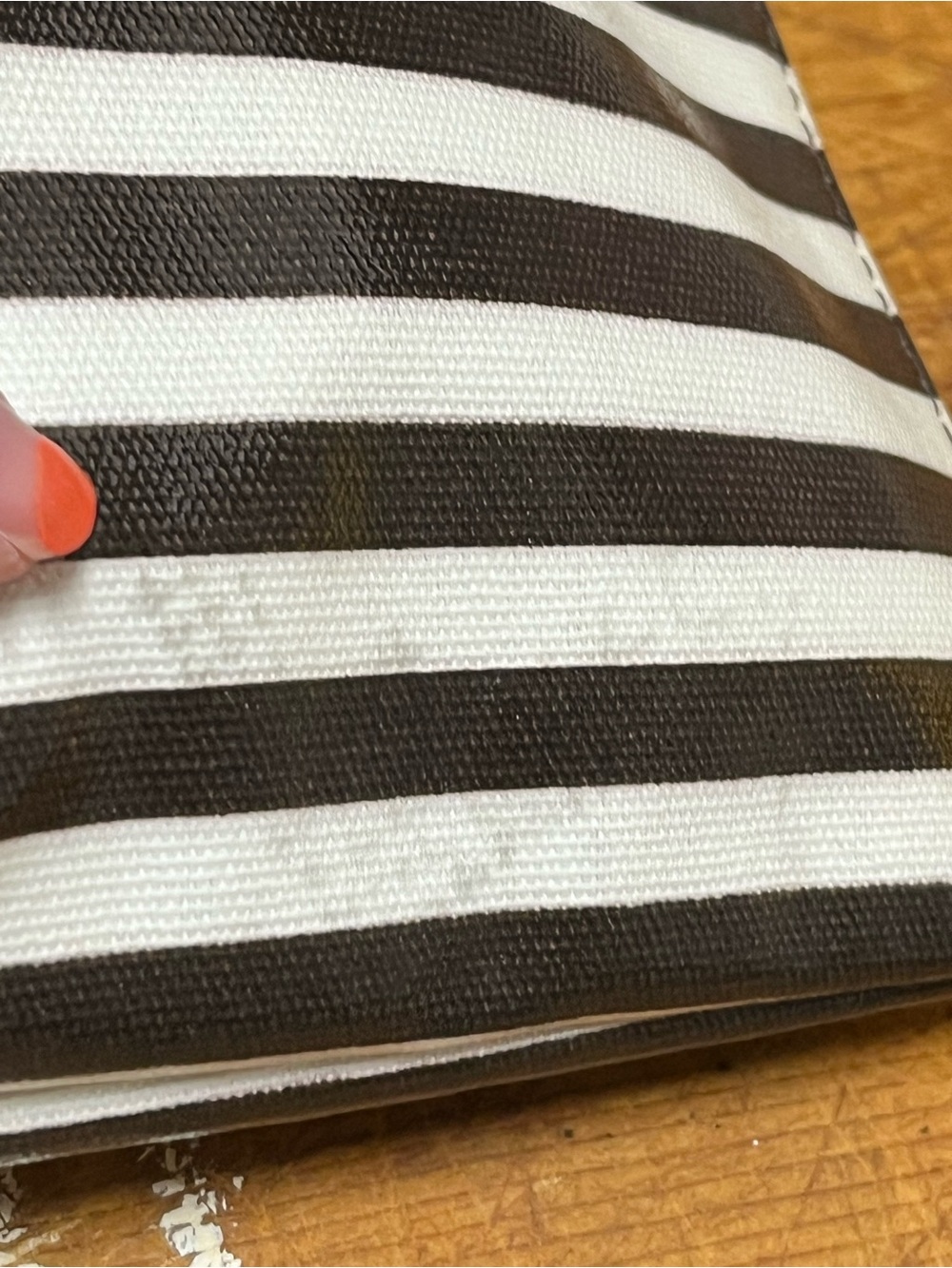 Henry Bendel vintage brown white stripe PVC cosmetic bag . Good condition. - Picture 8 of 11
